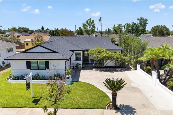 $6,000 | 1030 East Oakmont Avenue, Orange, CA 92867