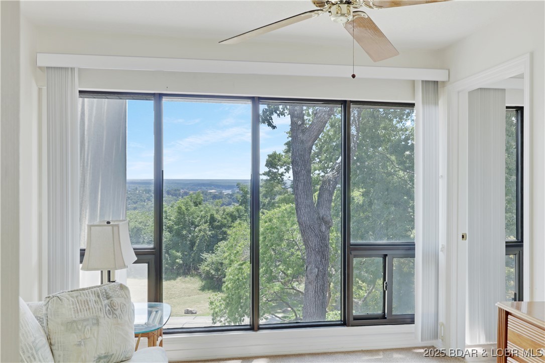 24 East Casa Del Rio, Unit 693 Lake Ozark, MO 65049 - Photo 27 of 30 Second bonus room with view of gorgeous rolling hi