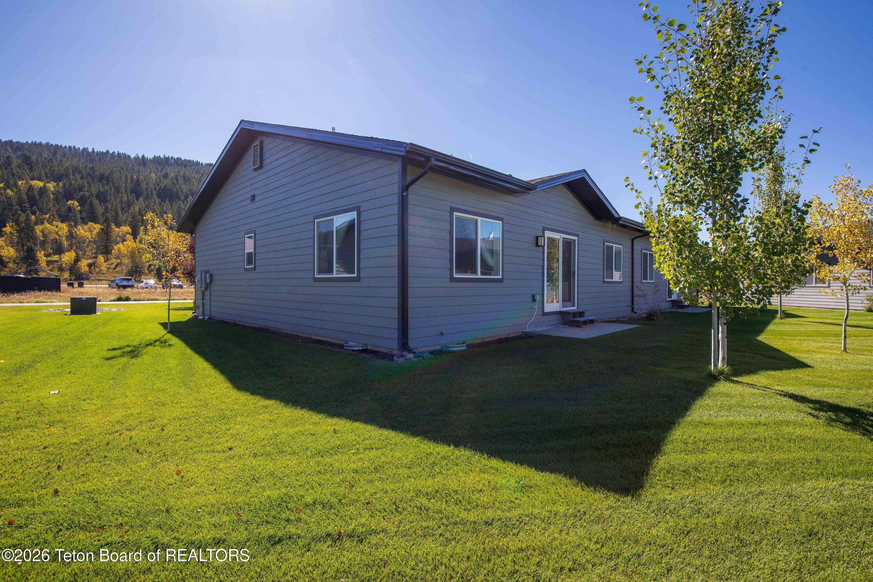 2 Alpine Wy Alpine, WY 83128 - Photo 4 of 26 275 Unit2 River Cir IMG_9848