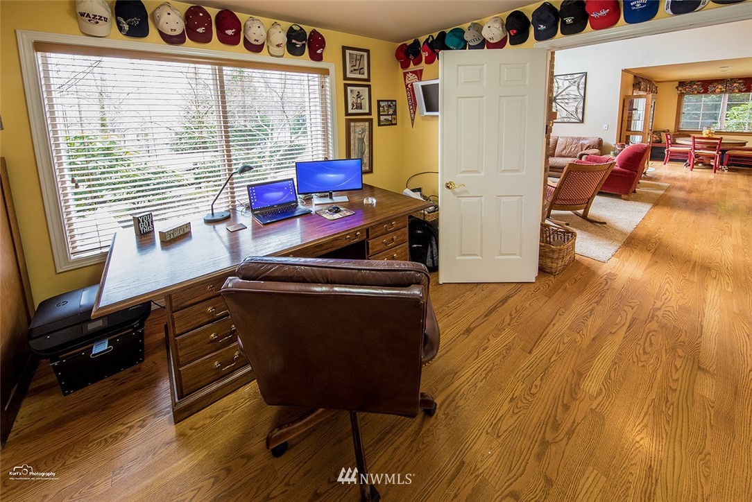 8422 Northeast 193rd Street Bothell, WA 98011 - Photo 13 of 25 Gallery Image 13