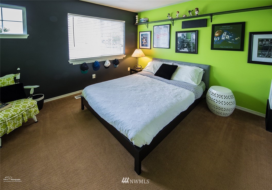 8422 Northeast 193rd Street Bothell, WA 98011 - Photo 22 of 25 Gallery Image 22