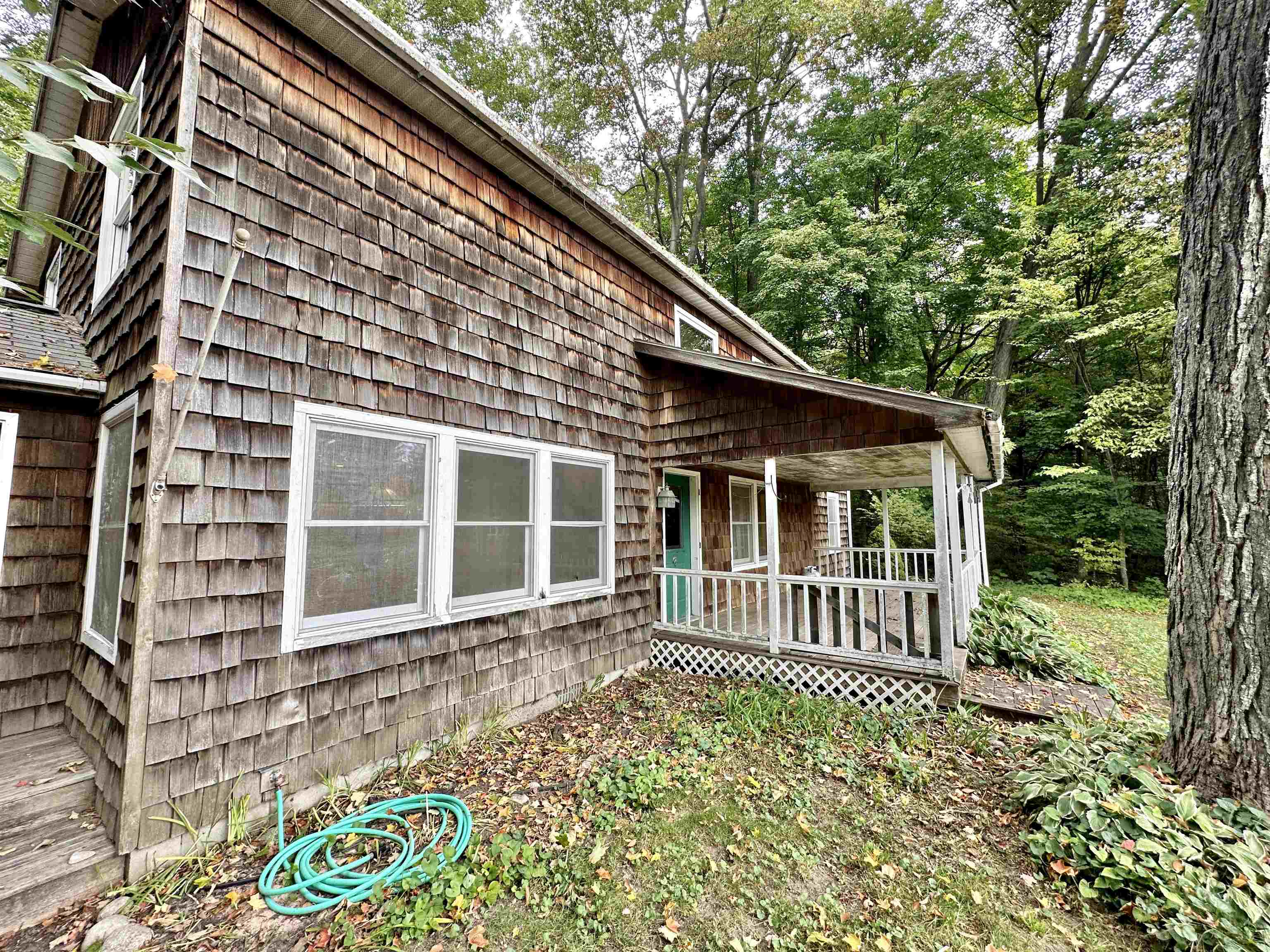 3150 South Maple Valley Road Suttons Bay, MI 49682 - Photo 43 of 54 1916451-42.JPG