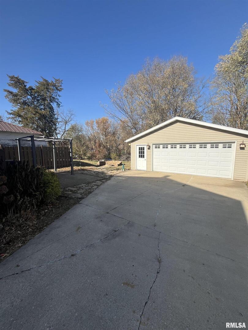 328 East Prospect Street Kewanee, IL 61443 - Photo 40 of 41