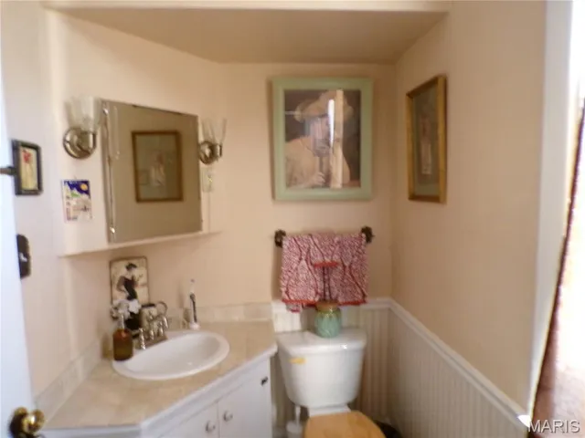 $145,000 | 410 South St Louis Street, Sparta, IL 62286