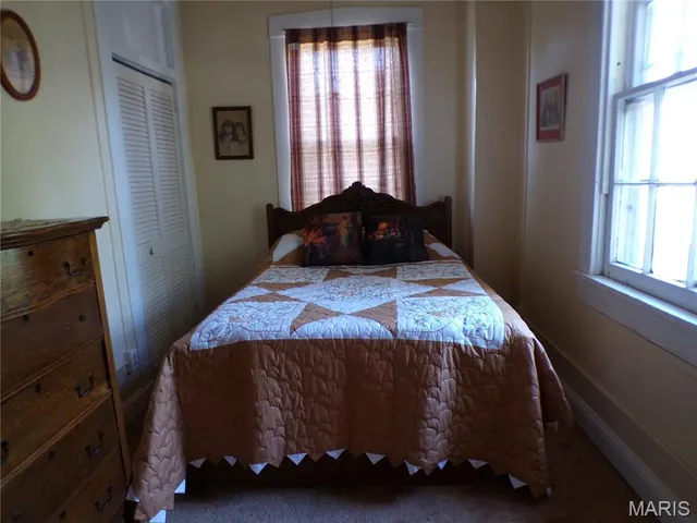 $145,000 | 410 South St Louis Street, Sparta, IL 62286