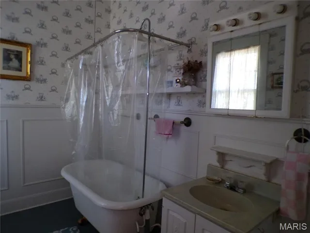 $145,000 | 410 South St Louis Street, Sparta, IL 62286