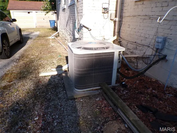 $135,000 | 410 South St Louis Street, Sparta, IL 62286