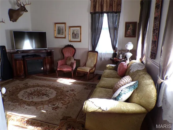 $135,000 | 410 South St Louis Street, Sparta, IL 62286