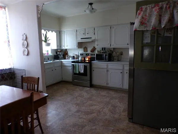 $135,000 | 410 South St Louis Street, Sparta, IL 62286