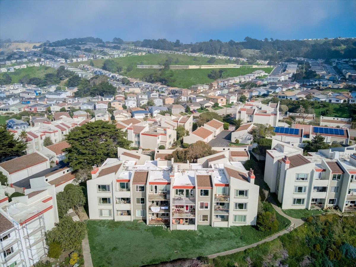 5007 Palmetto Avenue, Unit 42 Pacifica, CA 94044 - Photo 39 of 53 a view of city with tall buildings
