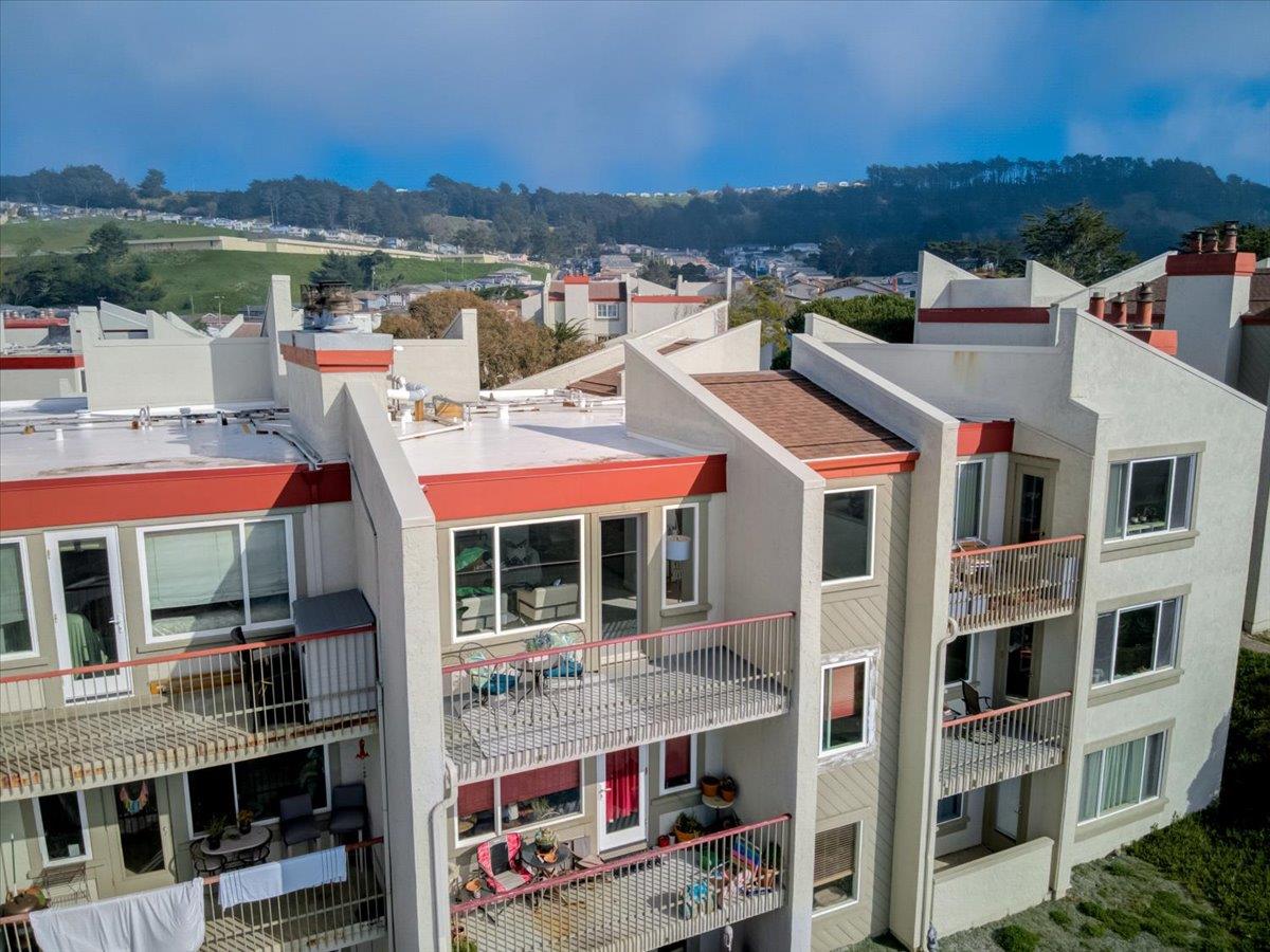 5007 Palmetto Avenue, Unit 42 Pacifica, CA 94044 - Photo 40 of 53 a picture of city view