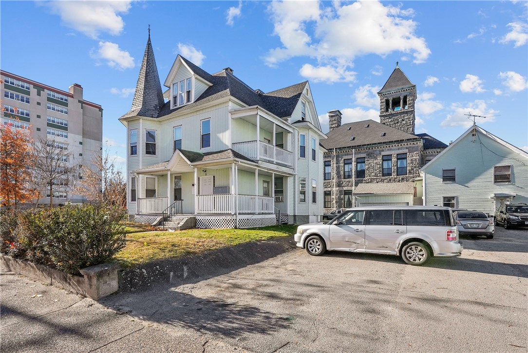 35 Greene Street Woonsocket, RI 02895 - Photo 4 of 37