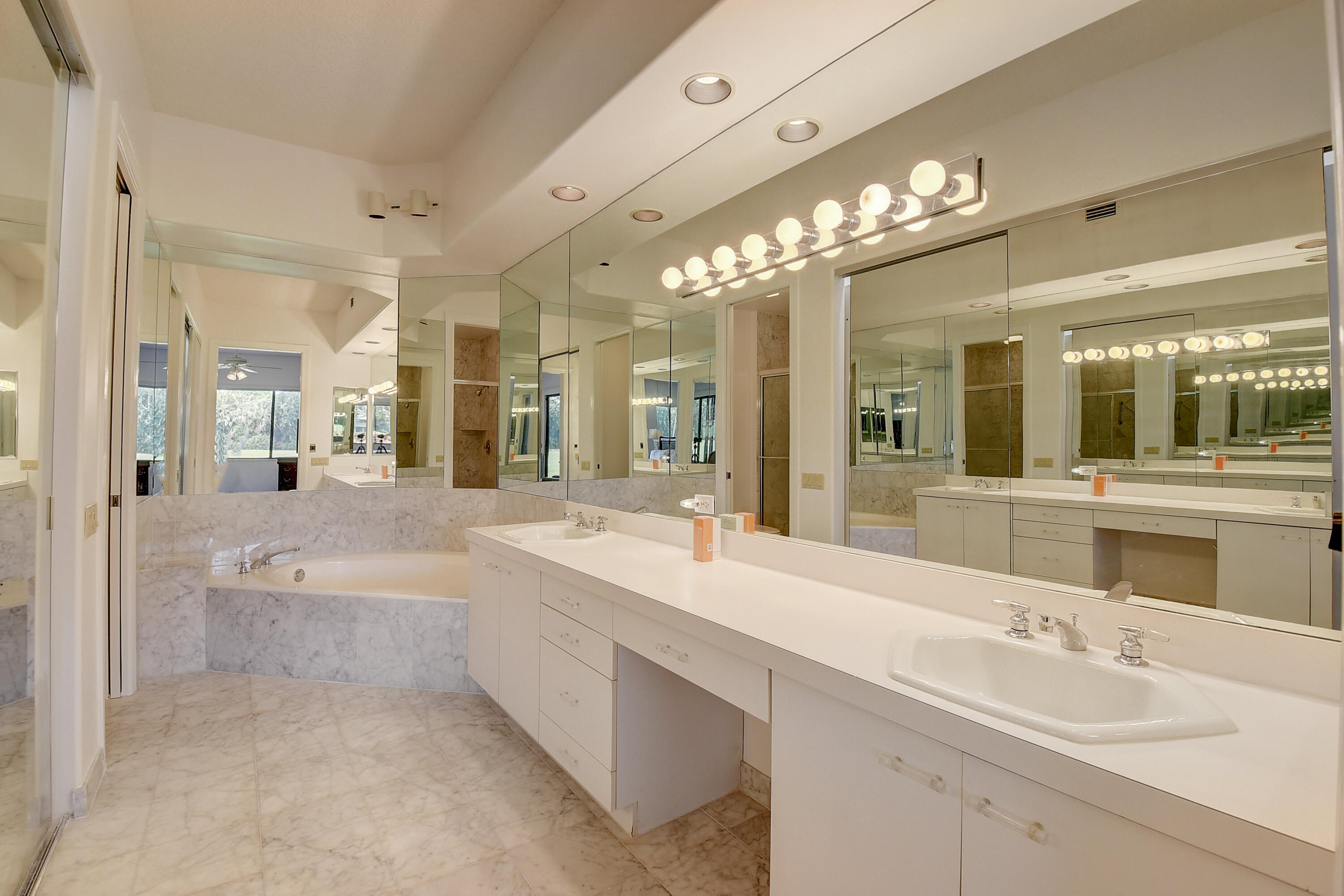 21181 Clubside Drive, Unit A Boca Raton, FL 33434 - Photo 27 of 86 2 (27)