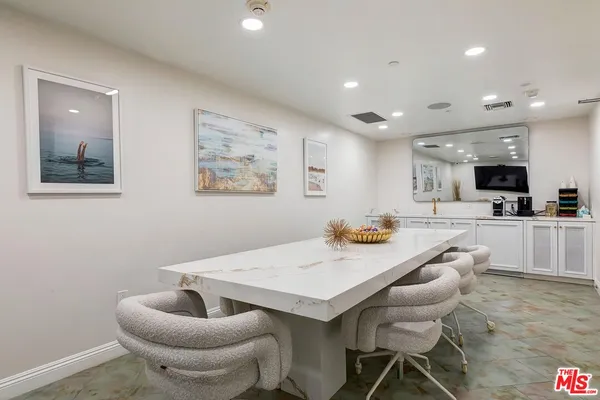 $10,500 | 10520 Wilshire Boulevard, Unit 1207, Los Angeles, CA 90024