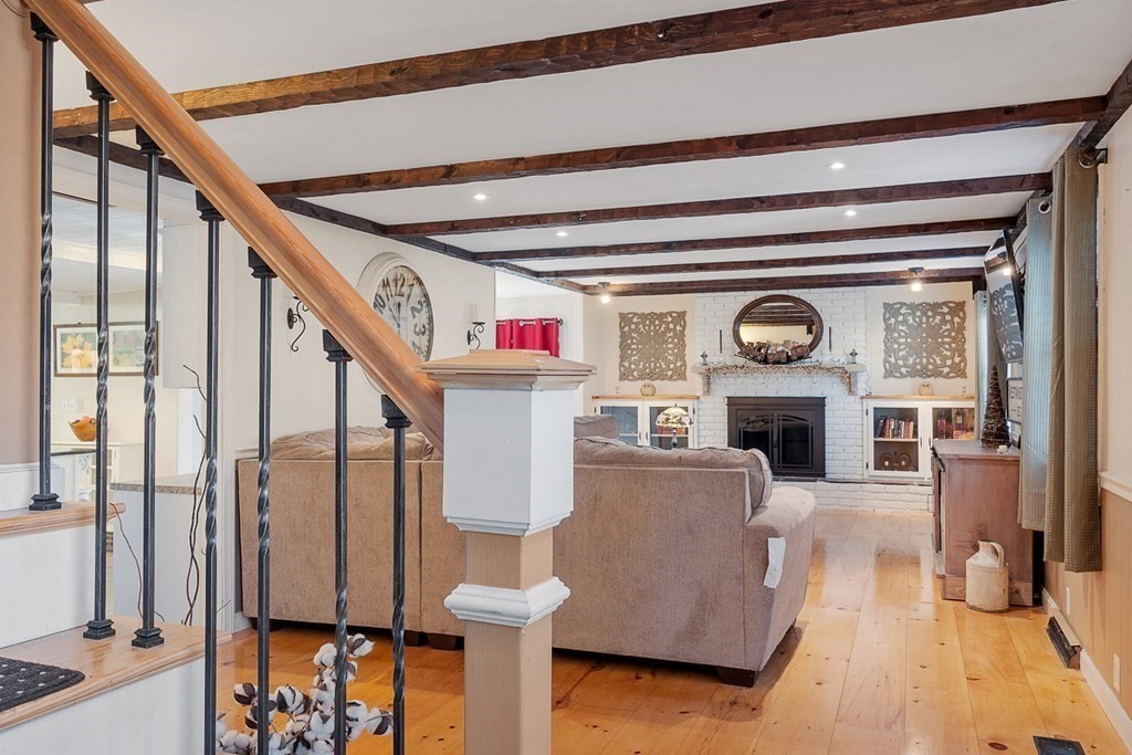 11 Wyman Road Westminster, MA 01473 - Photo 5 of 42 Gallery Image 5