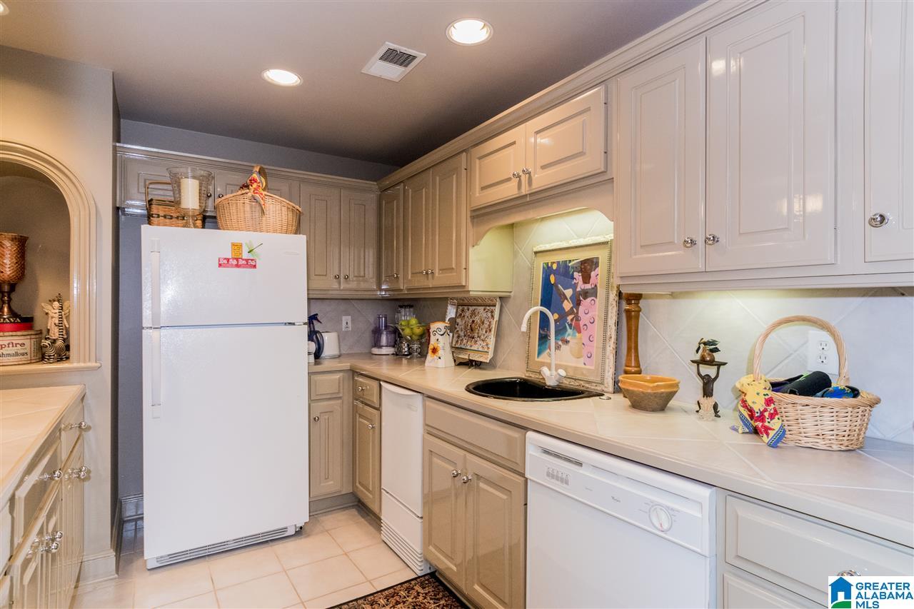 1084 Greymoor Road Birmingham, AL 35242 - Photo 44 of 50