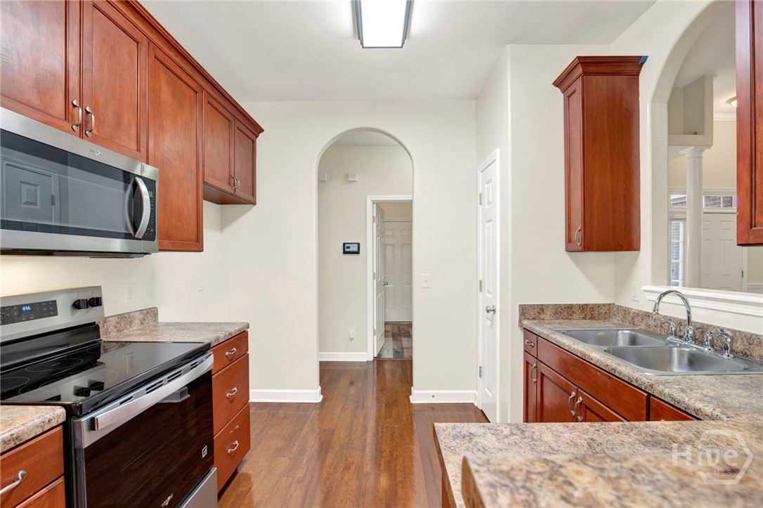 110 Austin Way Savannah, GA 31419 - Photo 14 of 44 Kitchen