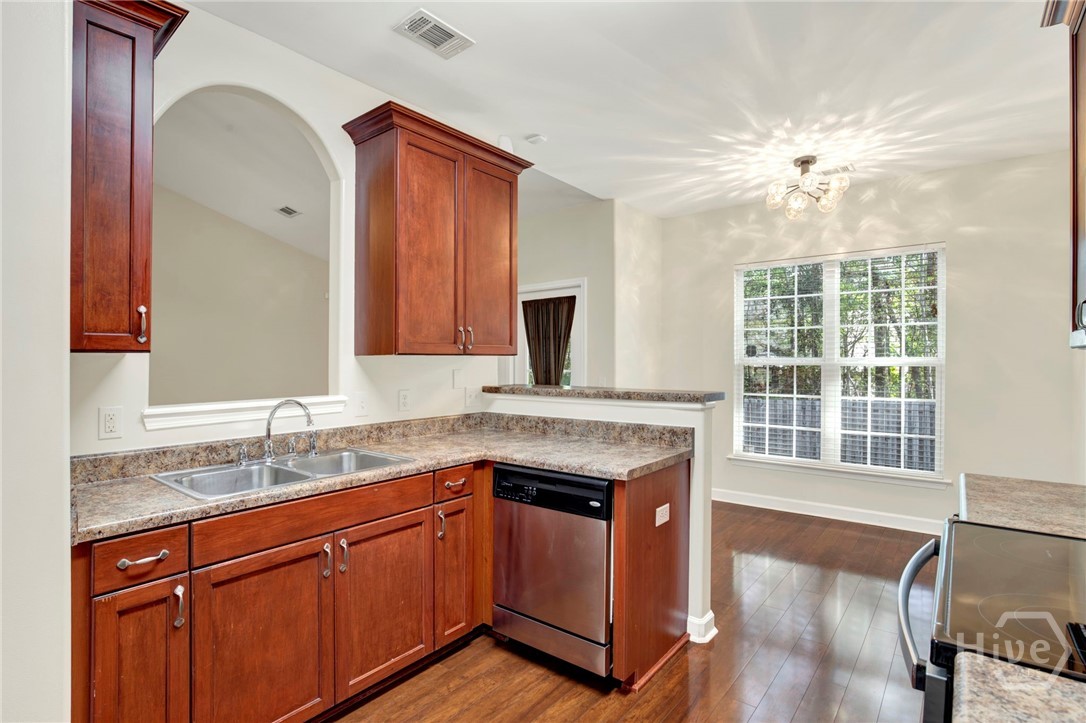 110 Austin Way Savannah, GA 31419 - Photo 16 of 44 Kitchen