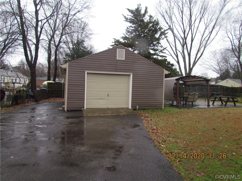 4136 Woodfield Road Richmond, VA 23234 - Photo 3 of 44 New siding