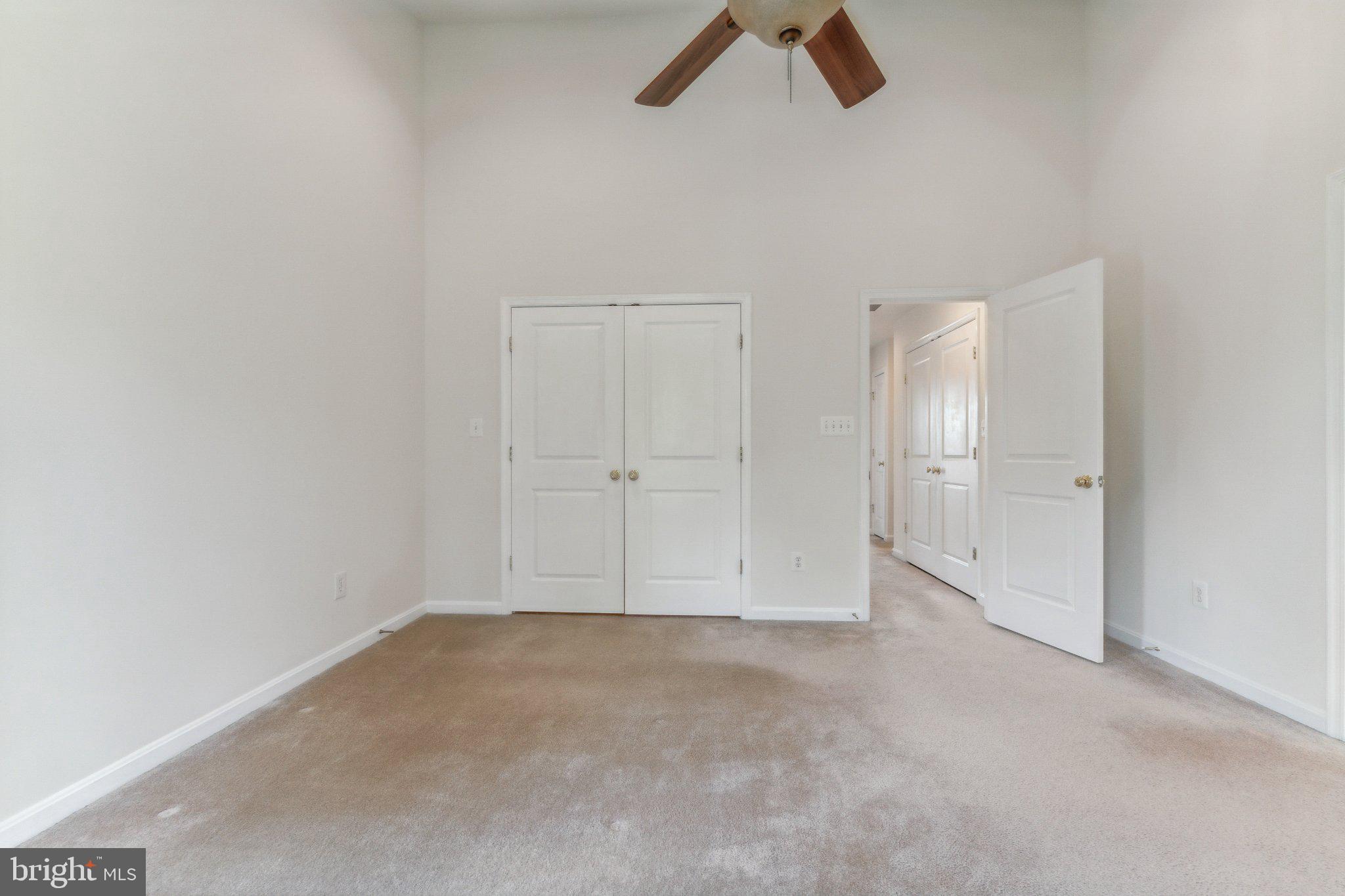11896 Benton Lake Road Bristow, VA 20136 - Photo 21 of 27 Spacious room with natural light.