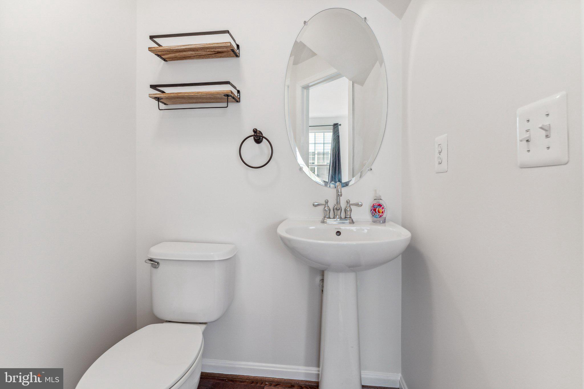 11896 Benton Lake Road Bristow, VA 20136 - Photo 9 of 27 Sleek and modern half-bath retreat.