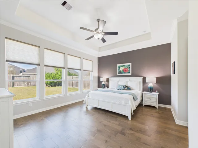 $554,900 | 14115 Dunsmore Landing Drive, Houston, TX 77059