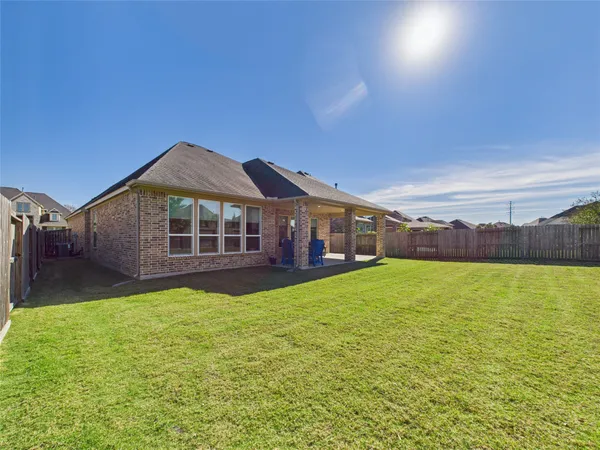 $549,900 | 14115 Dunsmore Landing Drive, Houston, TX 77059