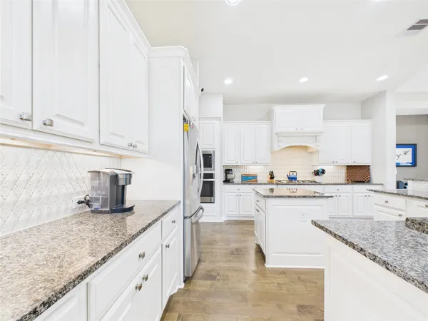 $549,900 | 14115 Dunsmore Landing Drive, Houston, TX 77059