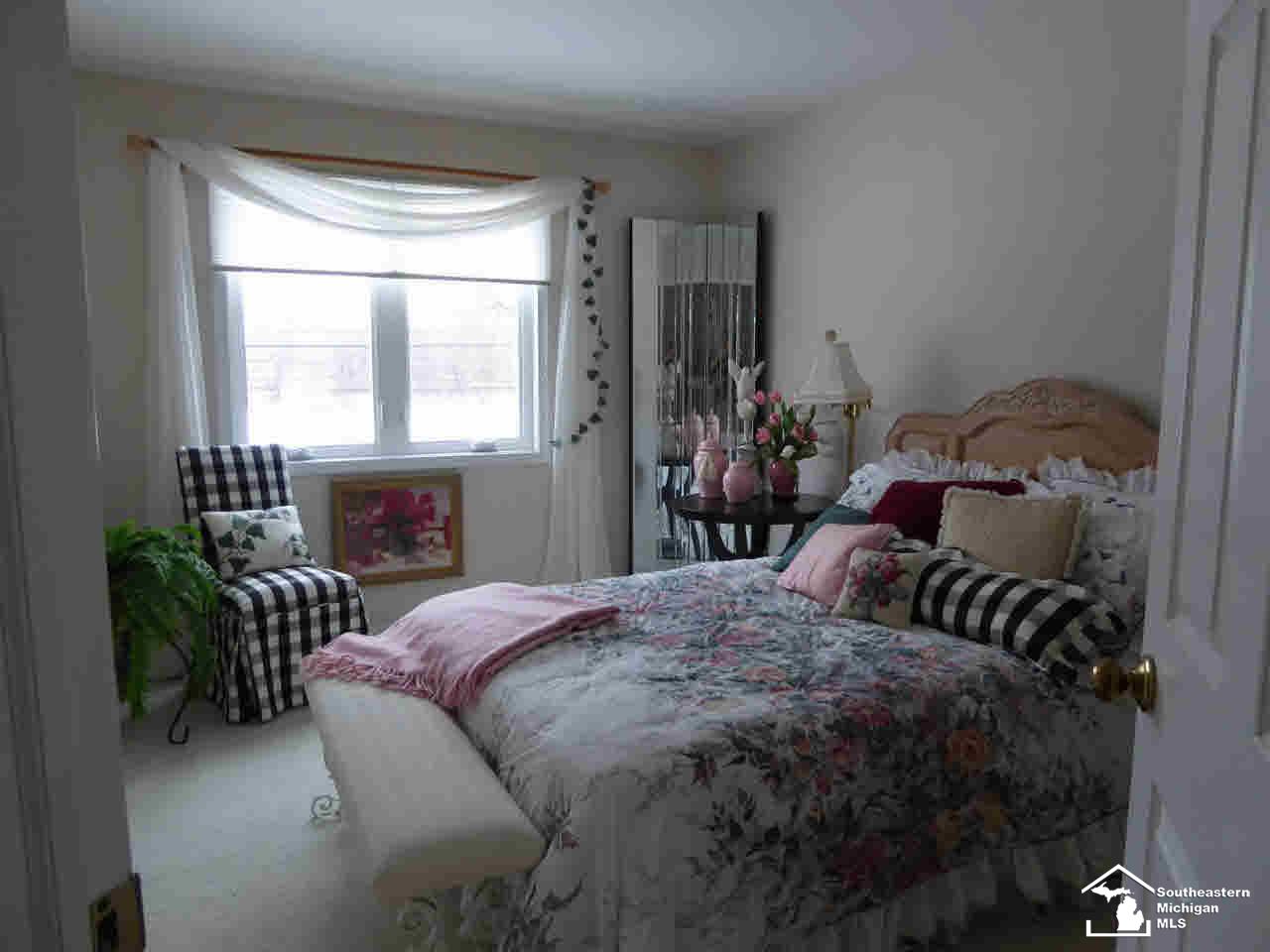 2210 North Custer Road Monroe, MI 48162 - Photo 21 of 25 3rd Bedroom