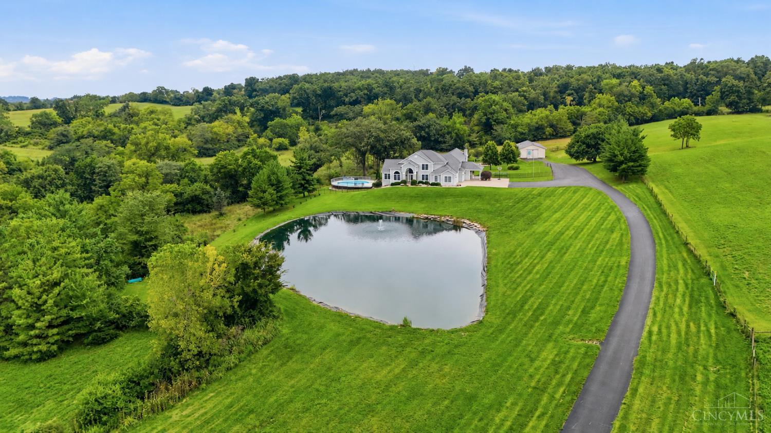 3354 Reily Millville Road Hamilton, OH 45013 - Photo 2 of 88 Gallery Image 2