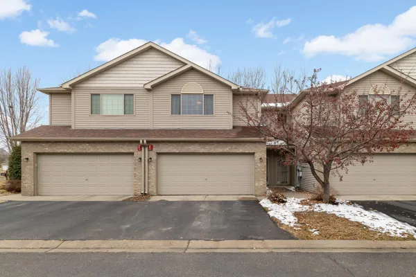 $285,000 | 125 Stallion Lane, Circle Pines, MN 55014