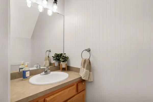 $285,000 | 125 Stallion Lane, Circle Pines, MN 55014