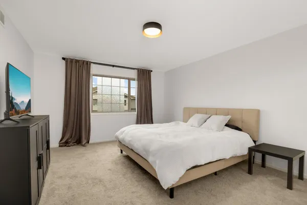 $285,000 | 125 Stallion Lane, Circle Pines, MN 55014