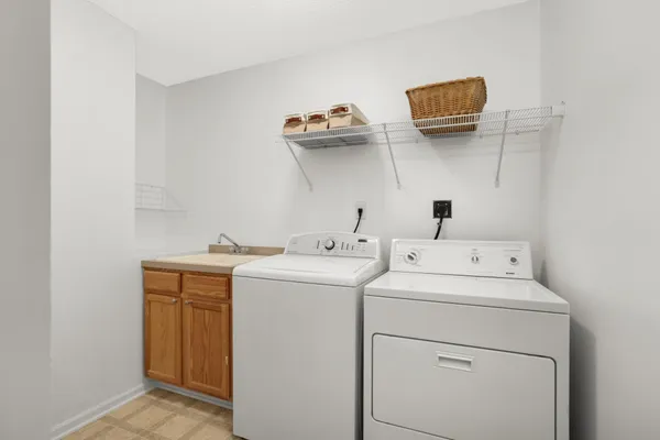 $285,000 | 125 Stallion Lane, Circle Pines, MN 55014