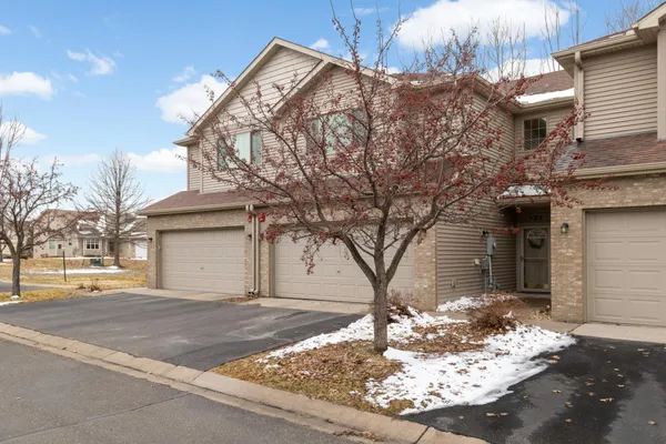 $285,000 | 125 Stallion Lane, Circle Pines, MN 55014