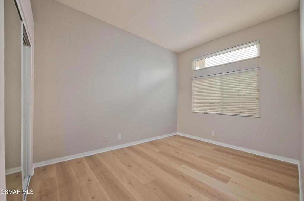 65 Iron Ridge Lane Simi Valley, CA 93065 - Photo 18 of 33