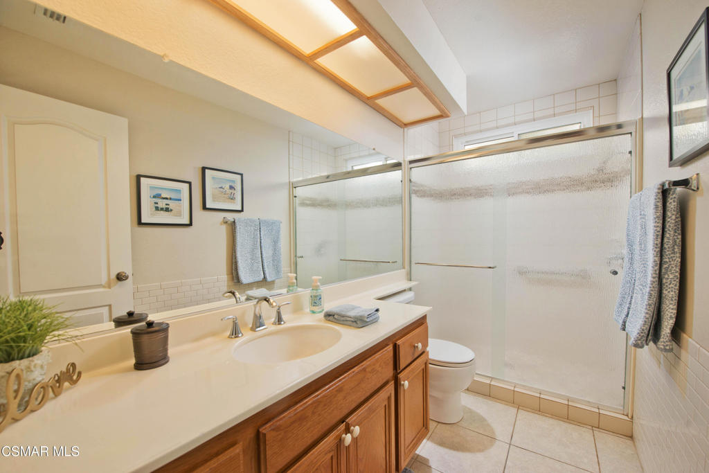 65 Iron Ridge Lane Simi Valley, CA 93065 - Photo 22 of 33