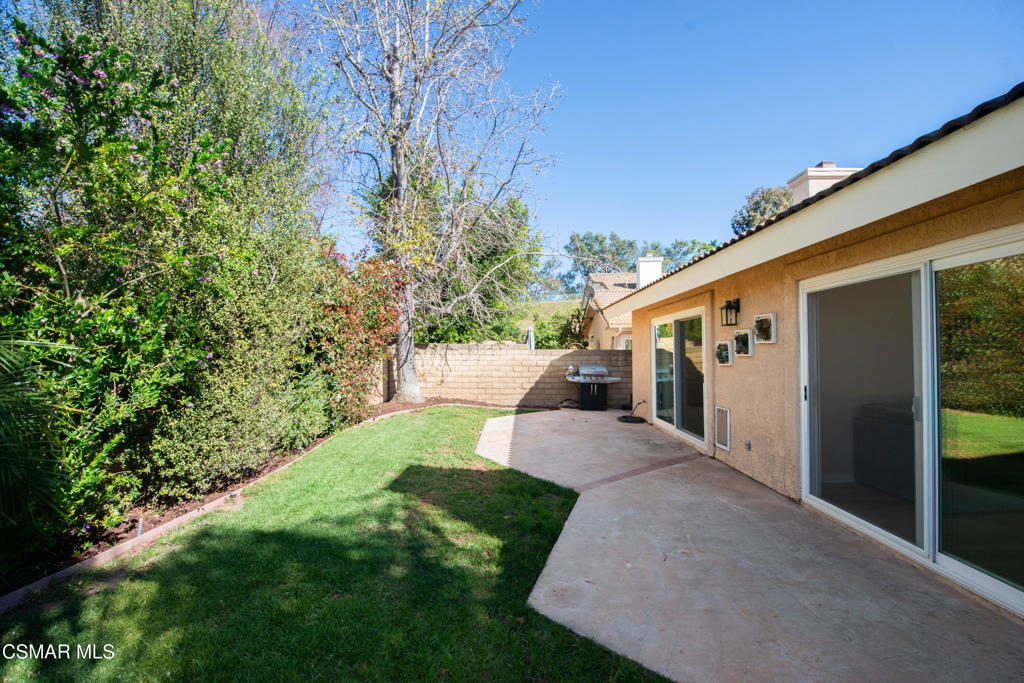 65 Iron Ridge Lane Simi Valley, CA 93065 - Photo 24 of 33