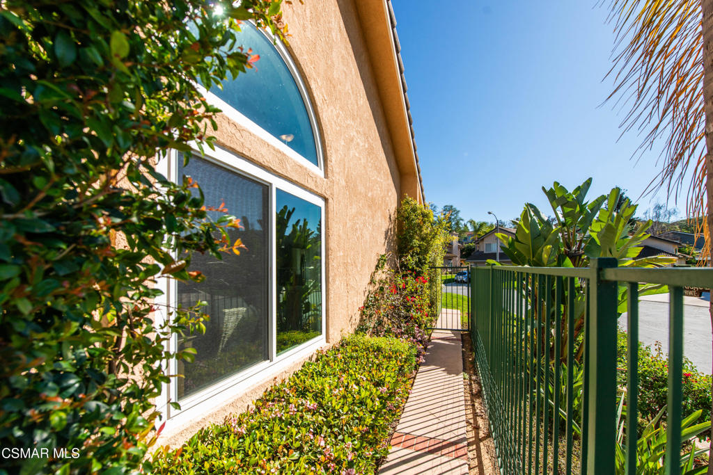 65 Iron Ridge Lane Simi Valley, CA 93065 - Photo 27 of 33