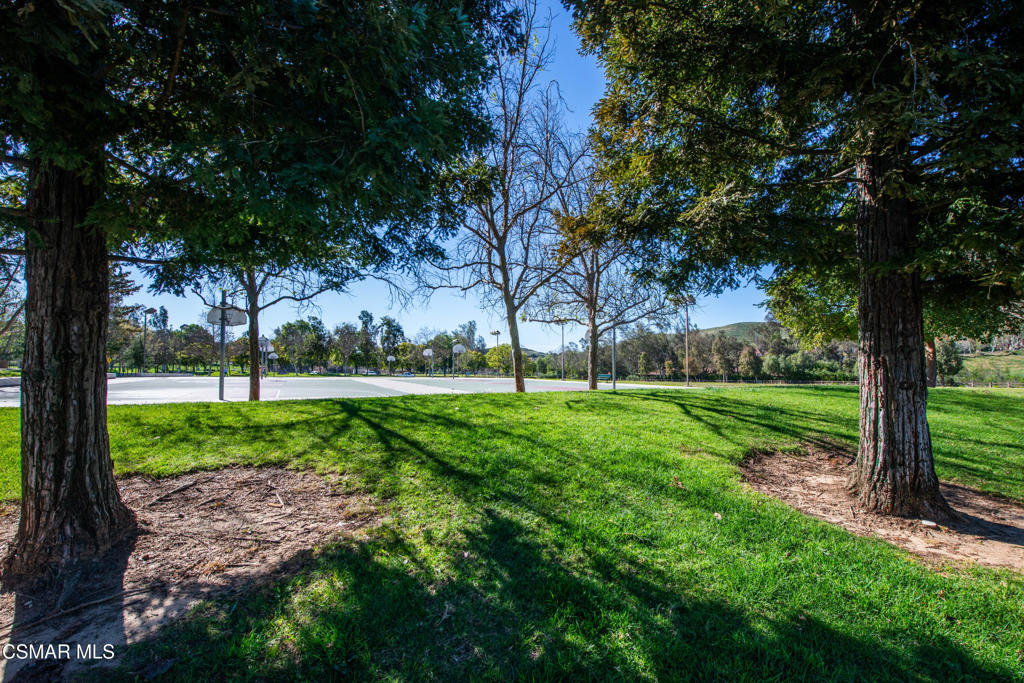 65 Iron Ridge Lane Simi Valley, CA 93065 - Photo 31 of 33