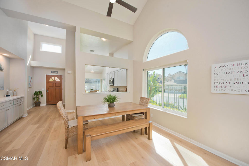 65 Iron Ridge Lane Simi Valley, CA 93065 - Photo 10 of 33