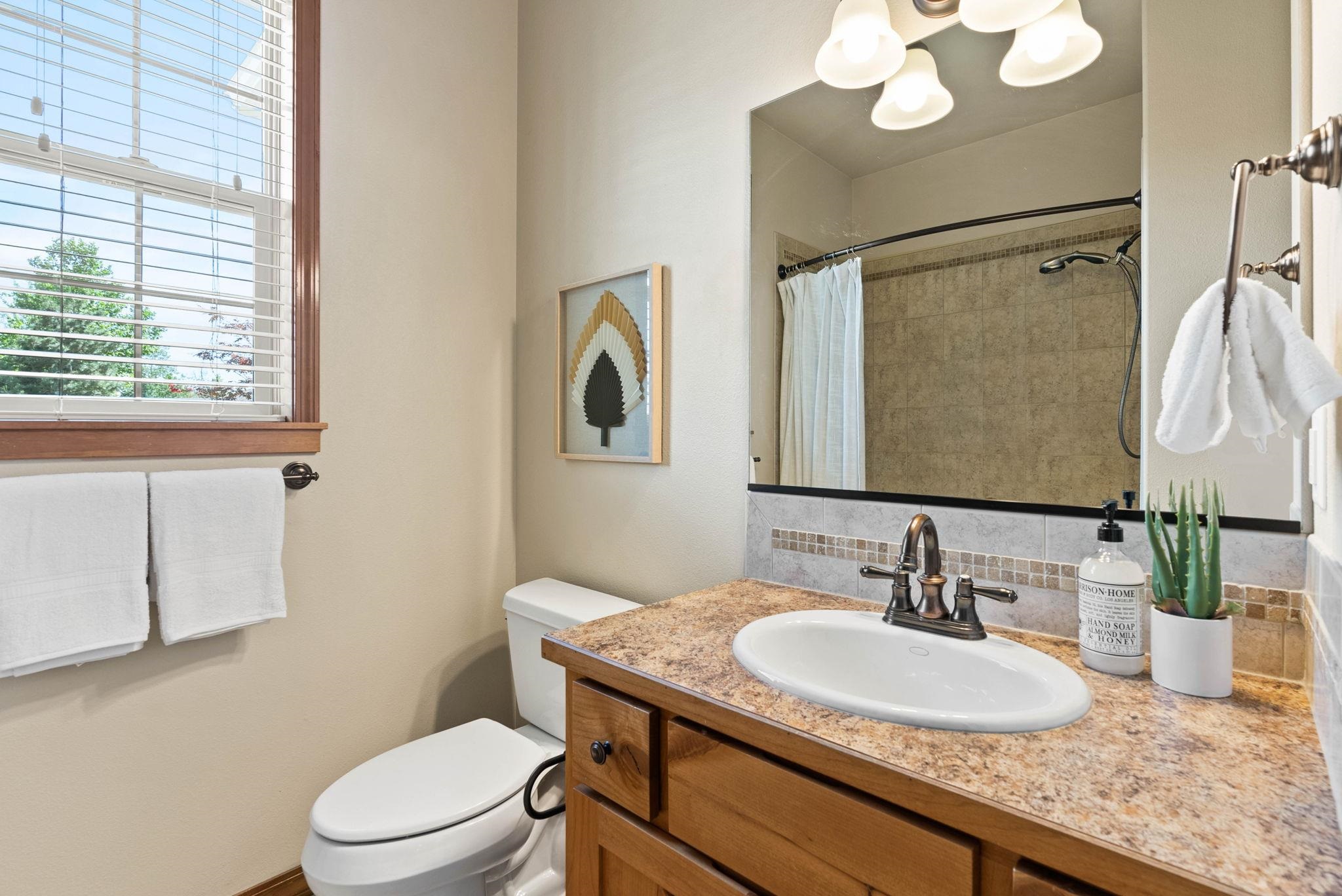 2614 West Hawthorne Road Spokane, WA 99208 - Photo 16 of 38