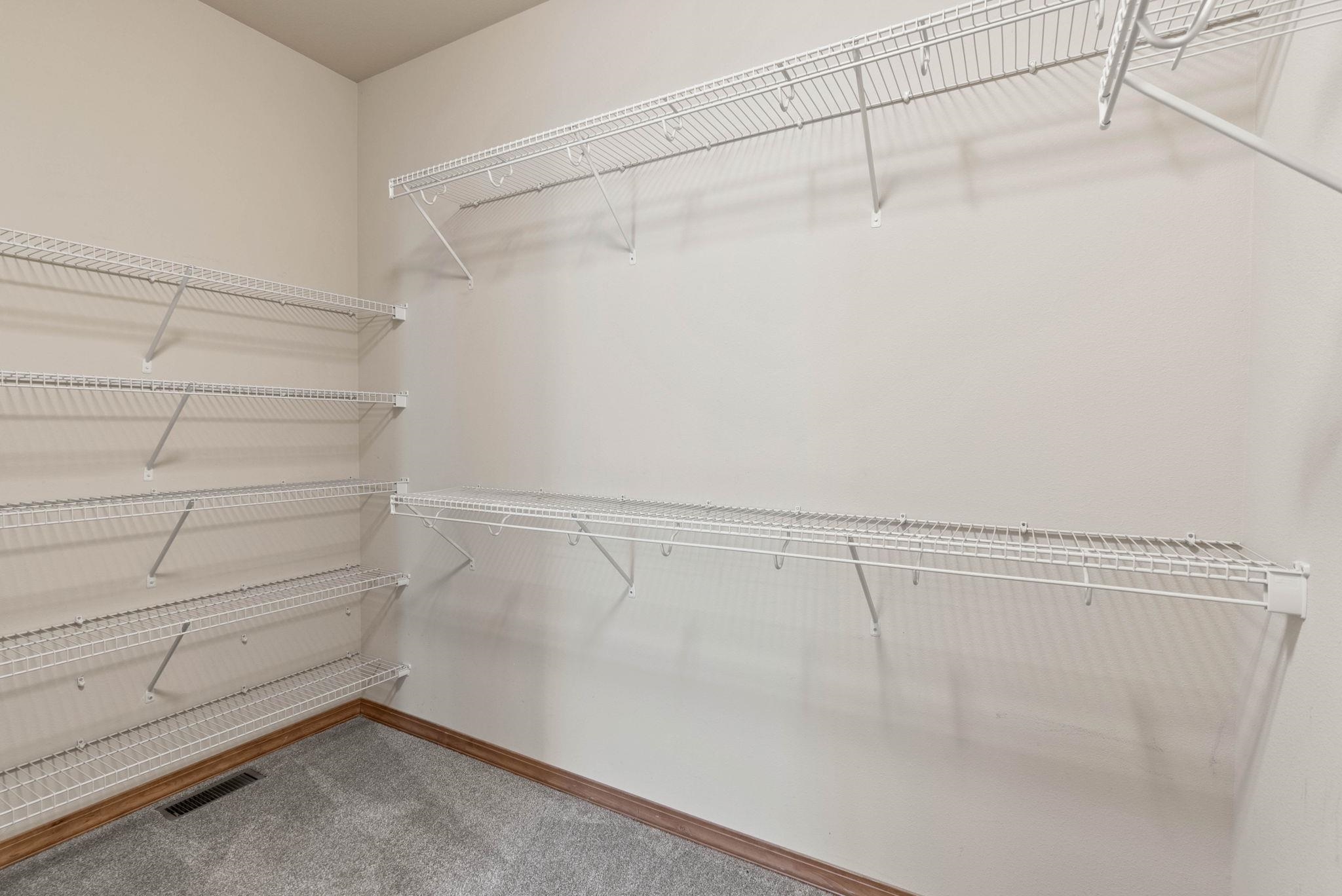 2614 West Hawthorne Road Spokane, WA 99208 - Photo 20 of 38