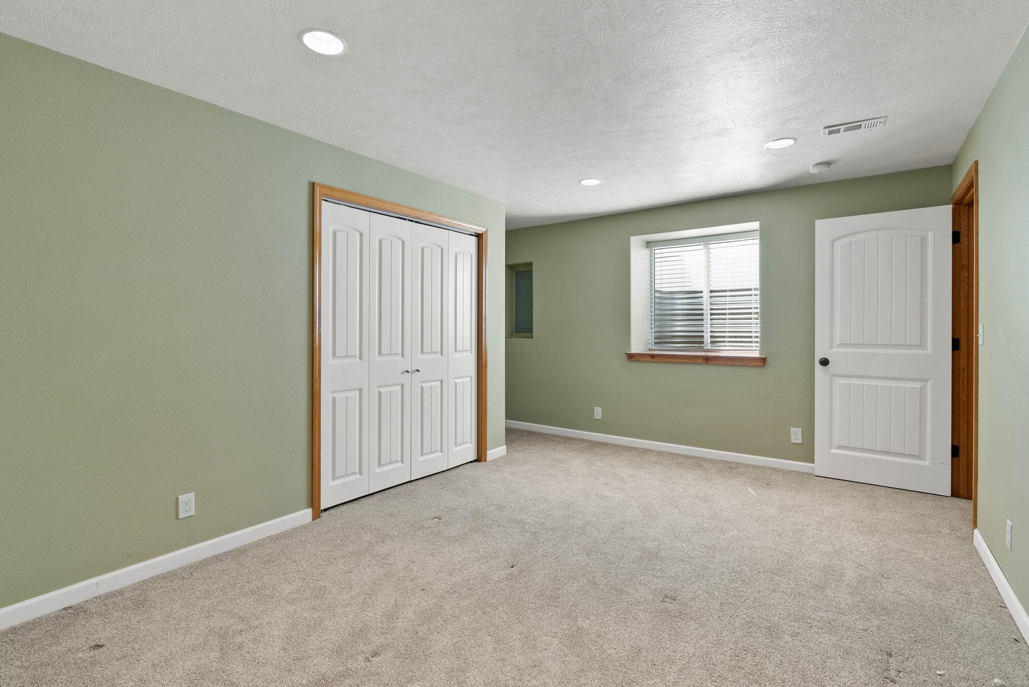 2614 West Hawthorne Road Spokane, WA 99208 - Photo 25 of 38