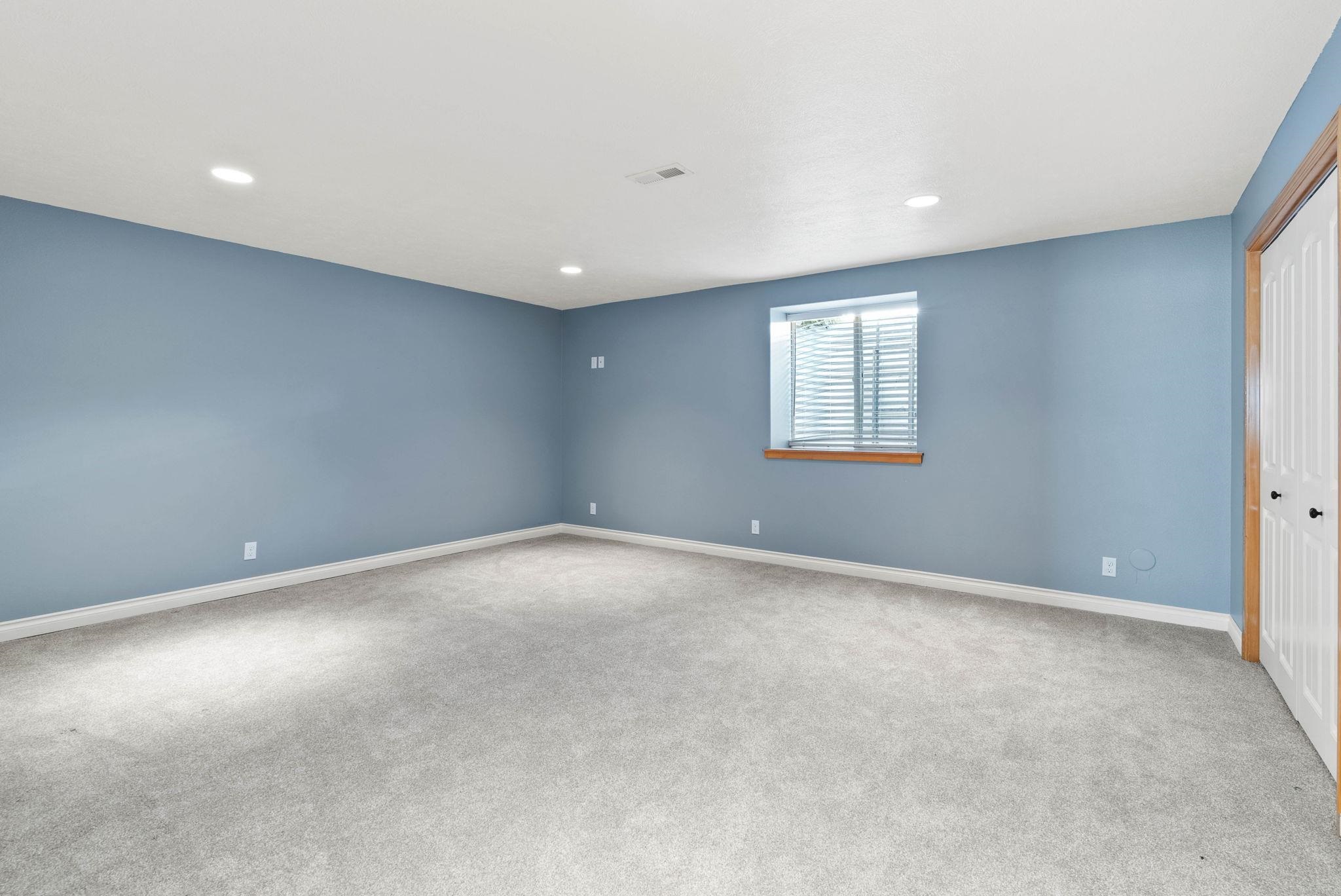 2614 West Hawthorne Road Spokane, WA 99208 - Photo 28 of 38