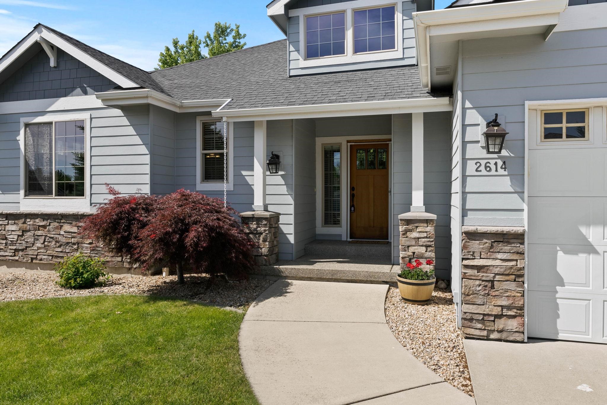 2614 West Hawthorne Road Spokane, WA 99208 - Photo 3 of 38