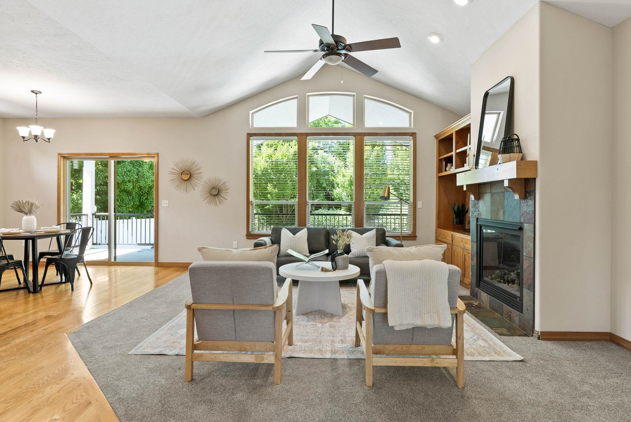2614 West Hawthorne Road Spokane, WA 99208 - Photo 7 of 38