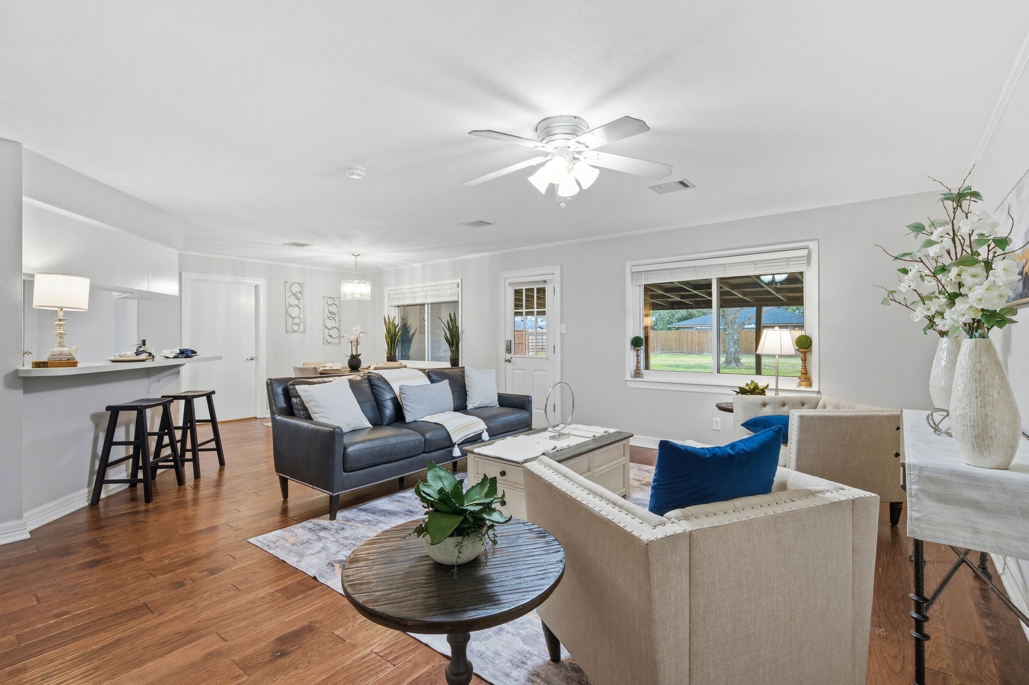 2531 Thelma Street Pearland, TX 77581 - Photo 3 of 25