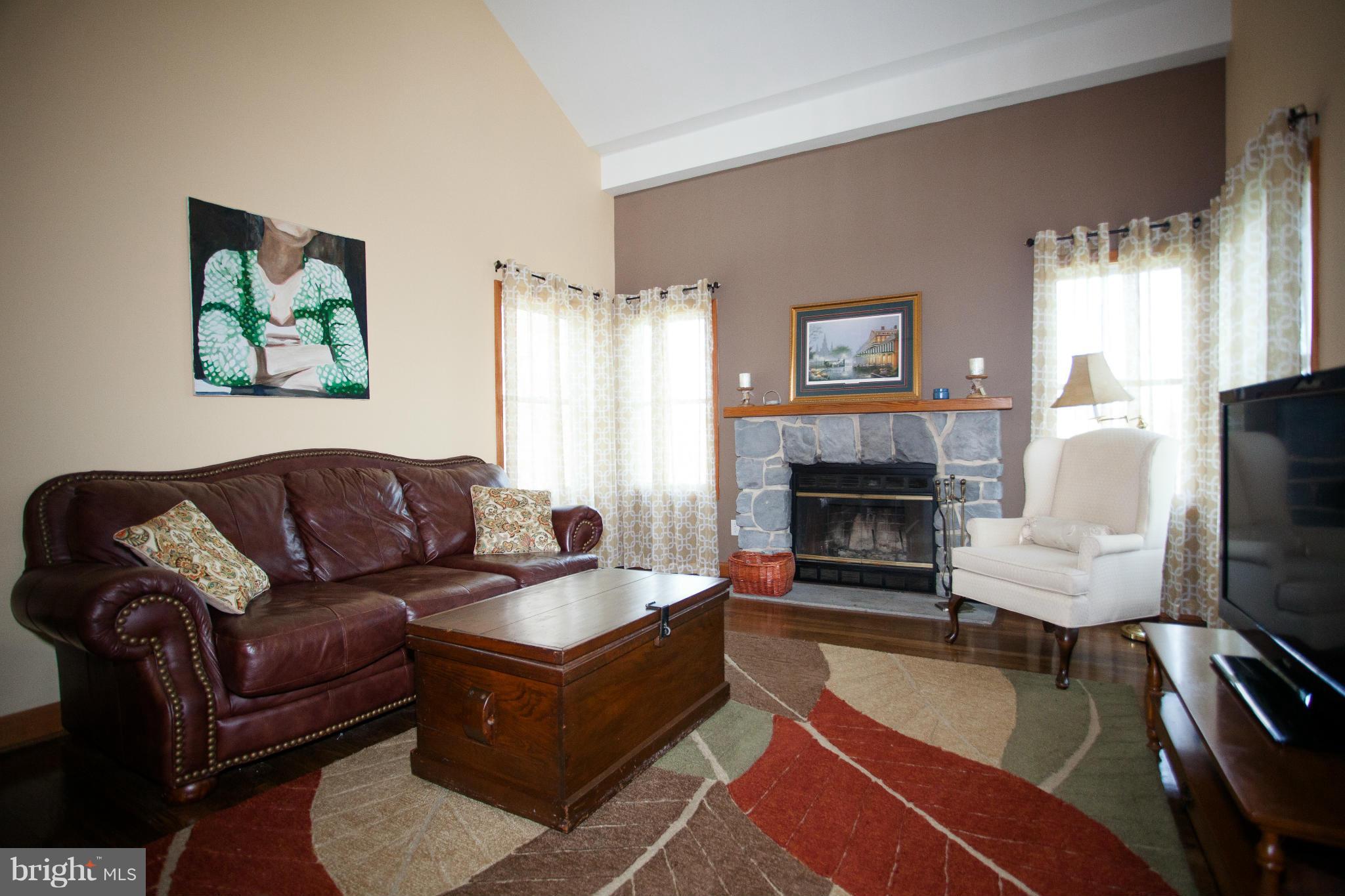 4830 Pleasant Grove Road Reisterstown, MD 21136 - Photo 14 of 30 Family Room
