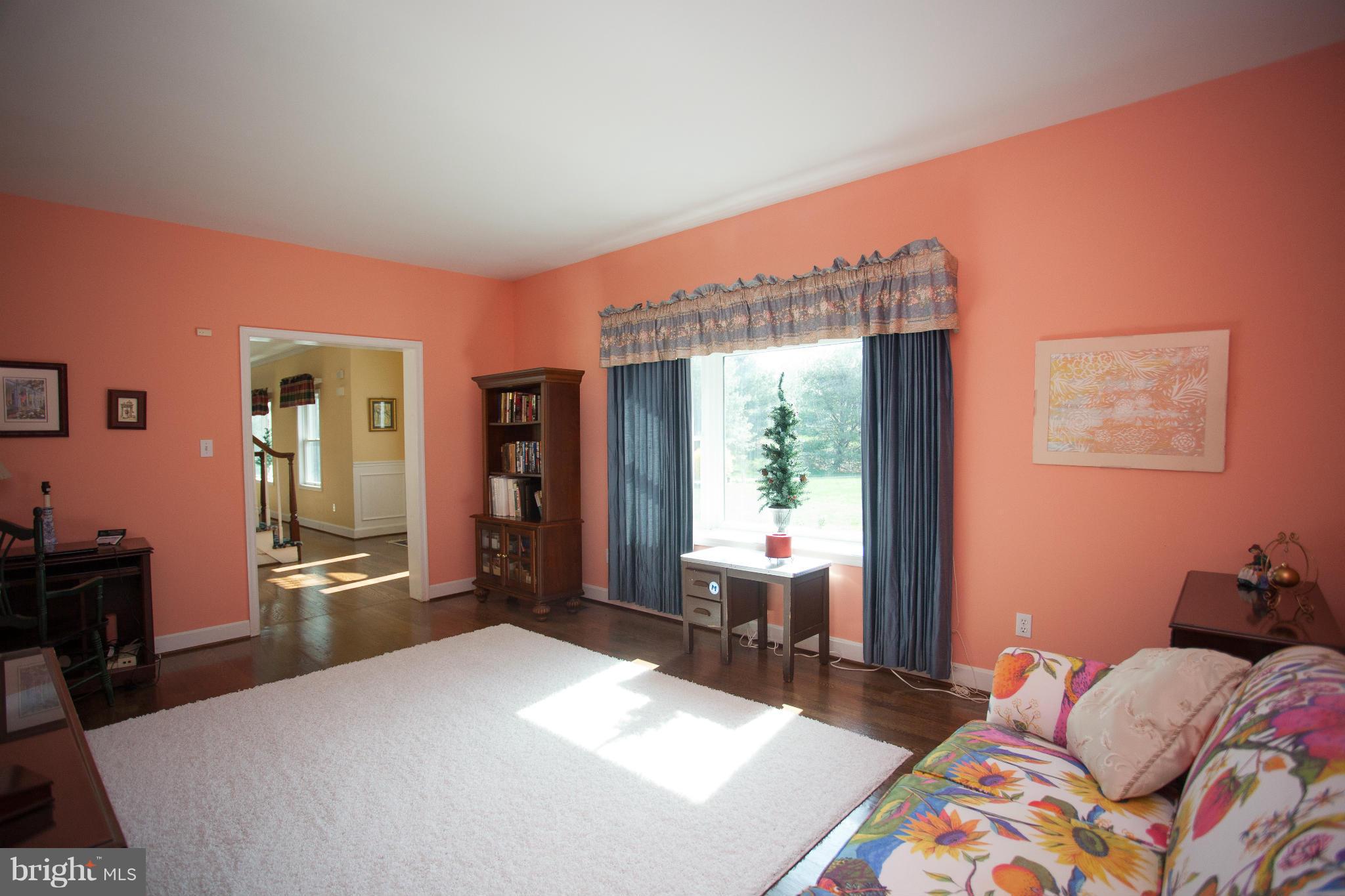4830 Pleasant Grove Road Reisterstown, MD 21136 - Photo 6 of 30 Living Room
